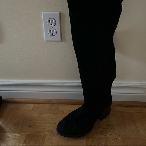 Steve Madden high knee boots! Velvet black, size 7! Very good condition! - Picture 5 of 5